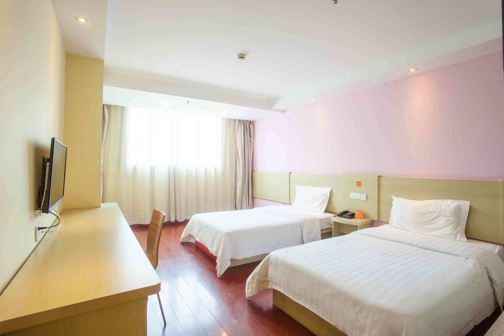 7Days Inn Beijing Railway Station Guangqu Gate Metro Station Chambre photo